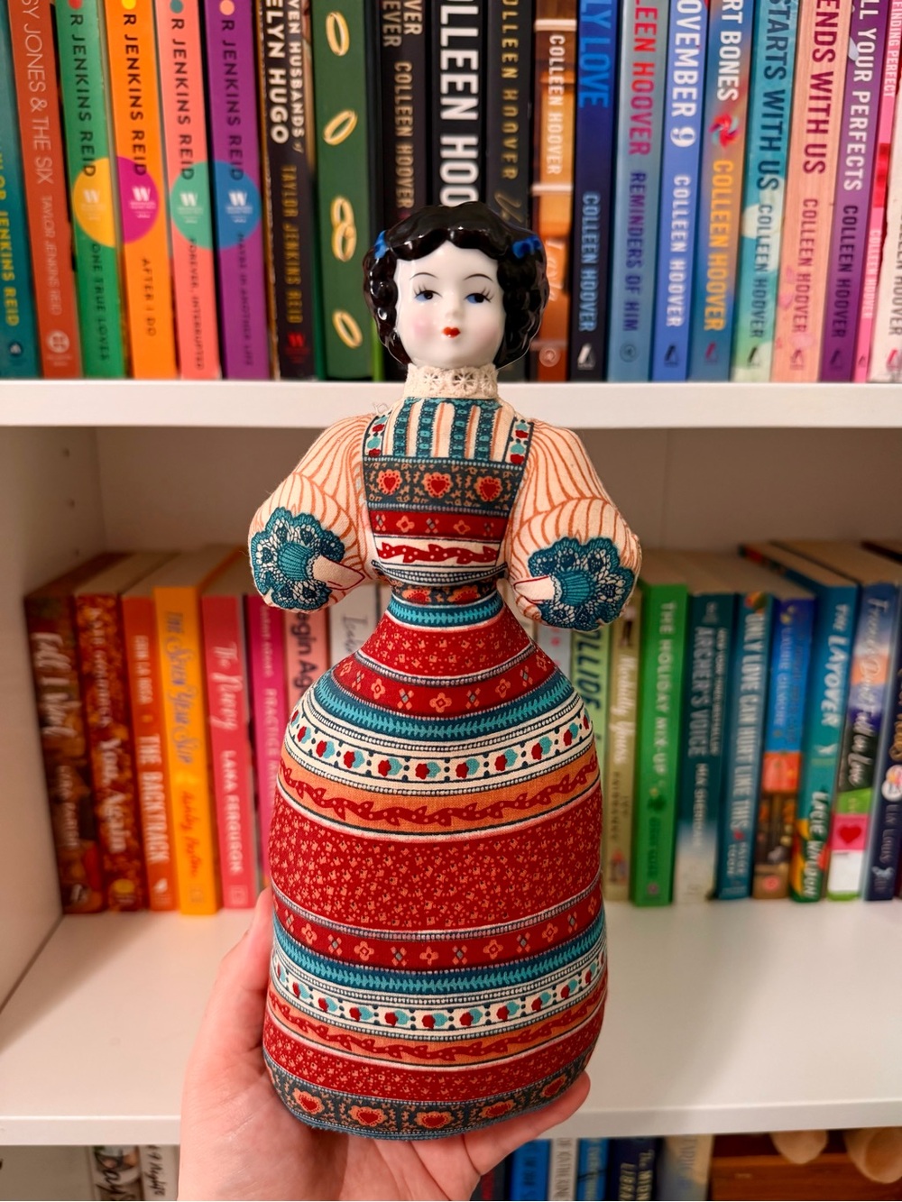 Vintage 81' Avon American Heirloom Sachet Doll Cloth Body China Head Pin Cushion